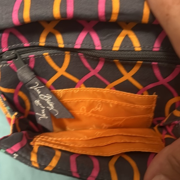Vera Bradley small cross body bag - Picture 4 of 4